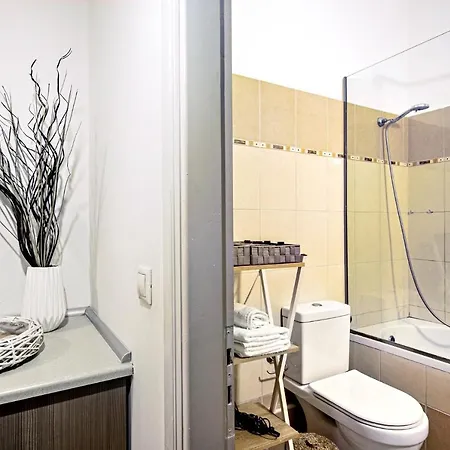 Ionian Citizen * Corfu (city)